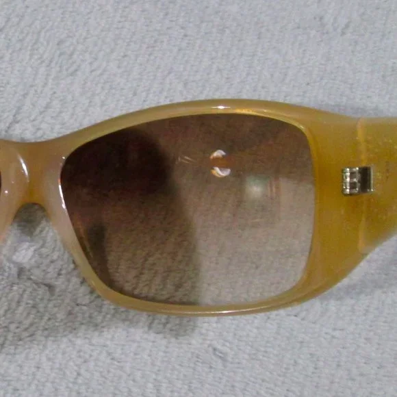 NWOT Calvin Klein Rare Gold Frame Sunglasses ~ CK ๐ - Picture 12 of 16